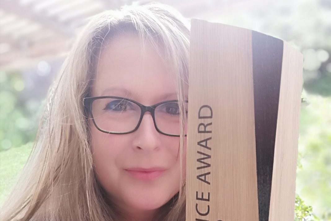 M C Ronen – A Vegan Author On The Rise